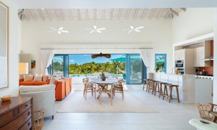 Leeward Luxe 1