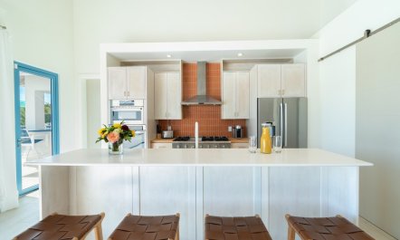 Leeward Luxe 6