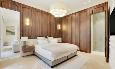 Paris Gold 8