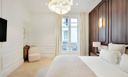 Paris Gold 9