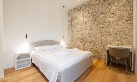 Stone & Harbour 8