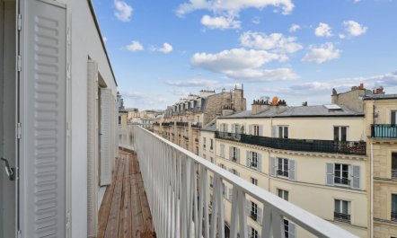 The Everyday Parisian 1