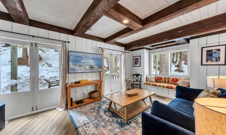 Riverstone & Pine 9