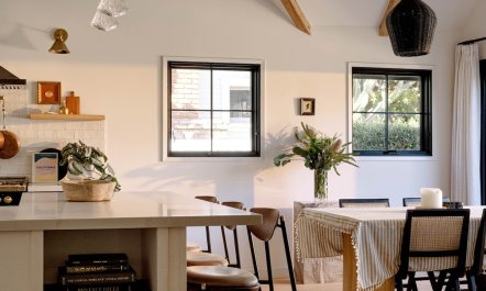 The California Courtyard 7