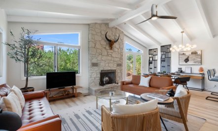 Crimson & Quartz