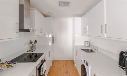 Fitzrovia White 1