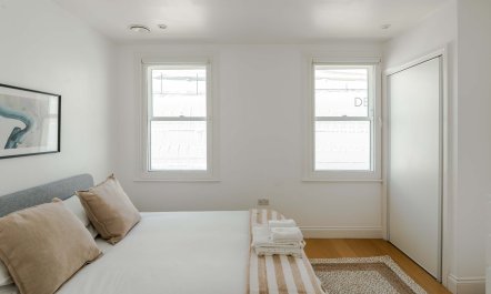 Fitzrovia White 5