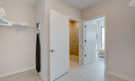 Miami Vista 9