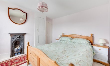 2 Bed in Rye 3