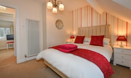 6 Bed in Pwllheli 8