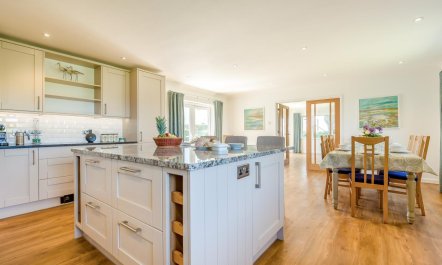 4 Bed in Padstow 8