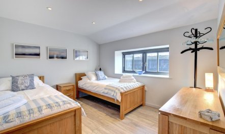5 Bed in Shingle Street, Woodbridge 8