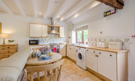 1 Bed in Woodbridge 1