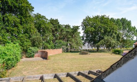 1 Bed in Woodbridge 7