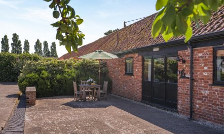 2 Bed in Woodbridge 4