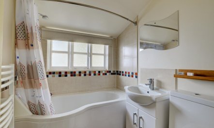 2 Bed in Beaminster 9