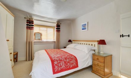 2 Bed in Beaminster 7