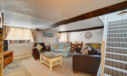 2 Bed in Beaminster 2