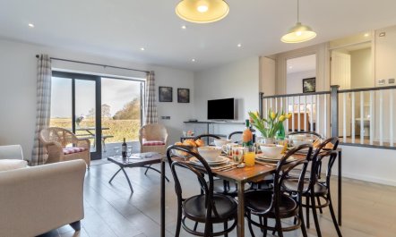 3 Bed in Shingle Street, nr Woodbridge, 3