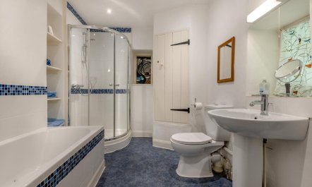 3 Bed in Horns Cross 9