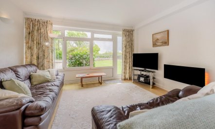 2 Bed in Tenby 5
