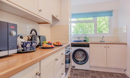 2 Bed in Tenby 2