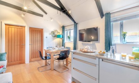 2 Bed in St. Ives 3