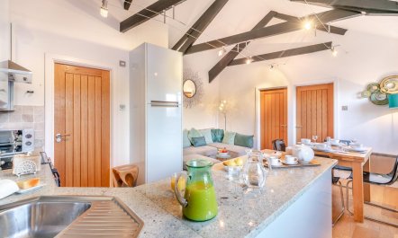 2 Bed in St. Ives 1