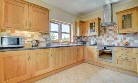 2 Bed in Aberystwyth 6
