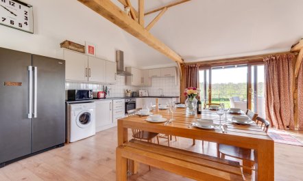 3 Bed in Beckley 6
