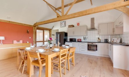 3 Bed in Beckley 1
