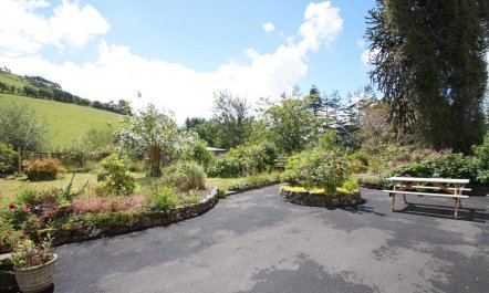 4 Bed in Machynlleth 4