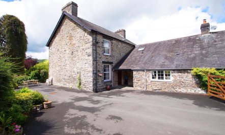 4 Bed in Machynlleth