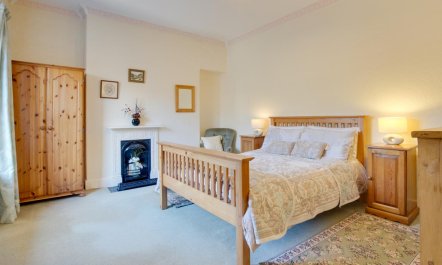 4 Bed in Machynlleth 9