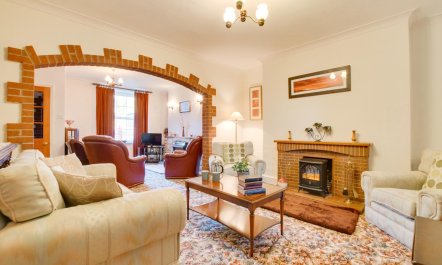 4 Bed in Machynlleth 7