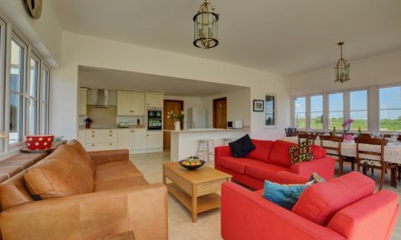5 Bed in Gressenhall 2