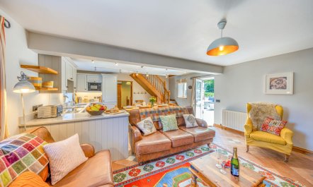 3 Bed in Pwllheli 1