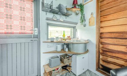 1 Bed in New Quay 9
