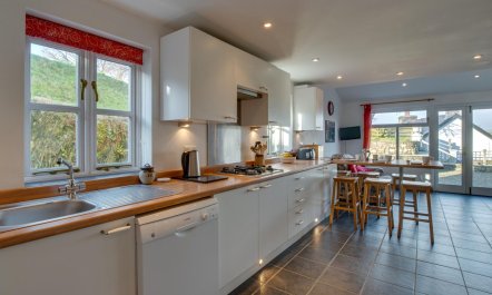 3 Bed in Newport 3