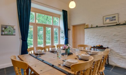 3 Bed in Machynlleth 2