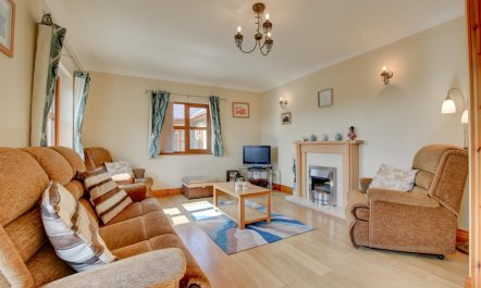 2 Bed in Aberystwyth 1