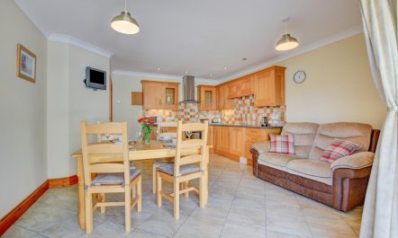 2 Bed in Aberystwyth 4