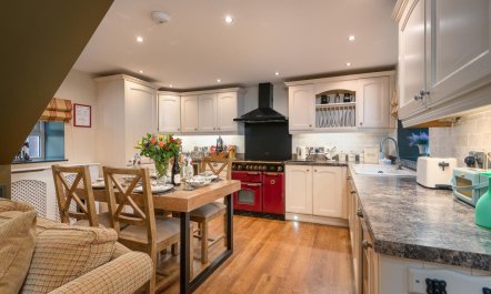 2 Bed in Abersoch 2