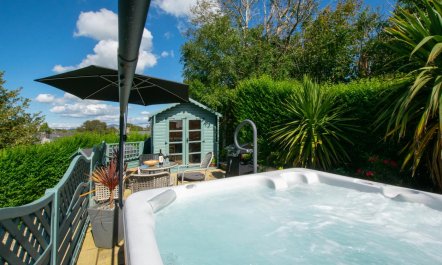2 Bed in Abersoch