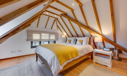 1 Bed in Broad Oak 6