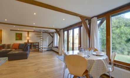 1 Bed in Broad Oak 4