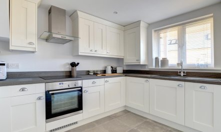 2 Bed in Swanage 6