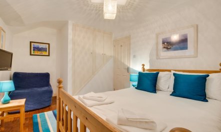 2 Bed in St Ives 7