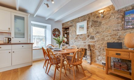2 Bed in St Ives 3