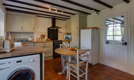 2 Bed in Castle Acre 9